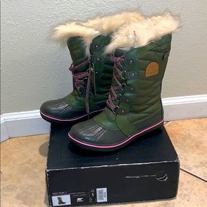 Sorel tofino 2 girls boots